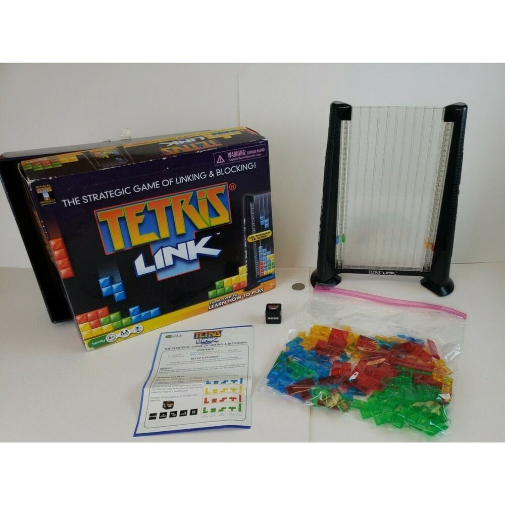 Tetris Link Family Board Game ages 6+, 2-4 players, Missing 2 green pieces great